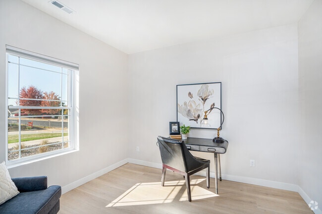 Summer Shade BRAND NEW!, Peoria, IL 61615 - photo 7