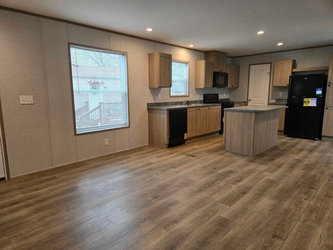 Lakeside Estates, Carter Lake, IA 51510 - photo 4