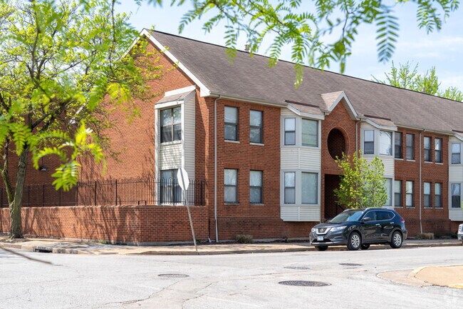 Brick apartments and townhomes are one of the most common housing options in Columbus Square.