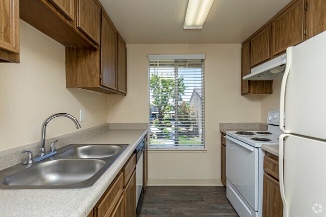 Merit Manor, Clovis, CA 93612 - photo 6