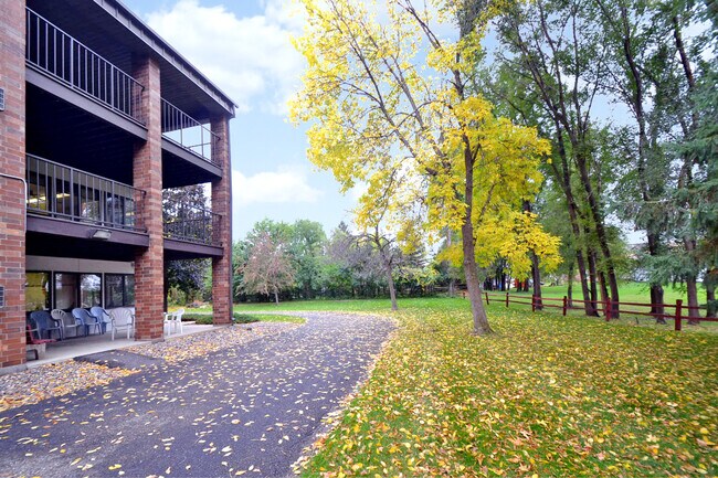 Red Rock Manor, Newport, MN 55055 - photo 7