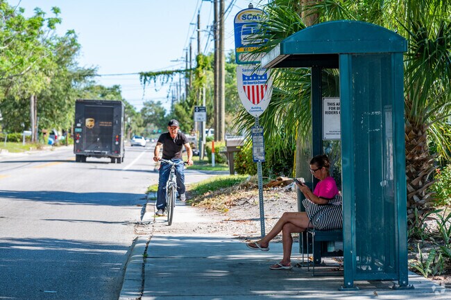 The Breeze Bus lines run routes throughout Amaryllis Park with shaded stops.