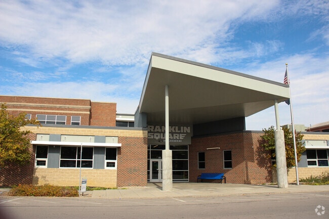 Franklin Square Elementary School has a student-teacher ratio of 16-to-1