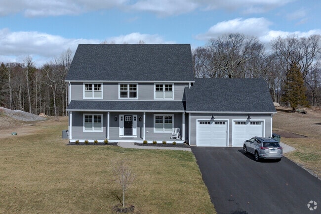 A new contemporary home in Prospect on Ridgewood Club Road.