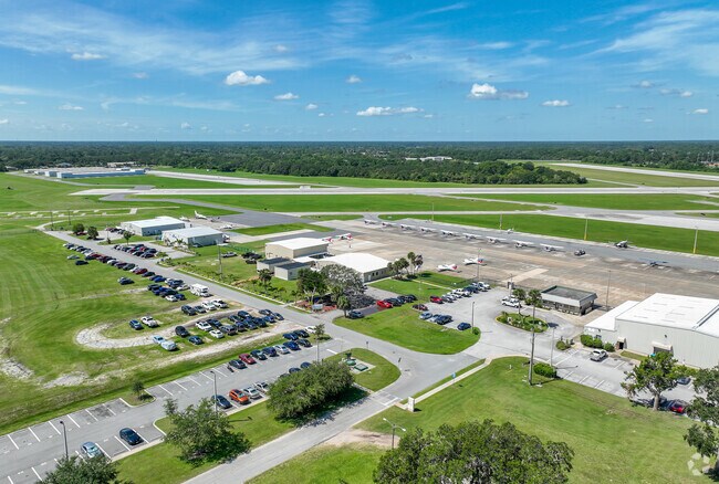 New Smyrna Beach Municipal Airport is right in the heart of the Isleboro community.