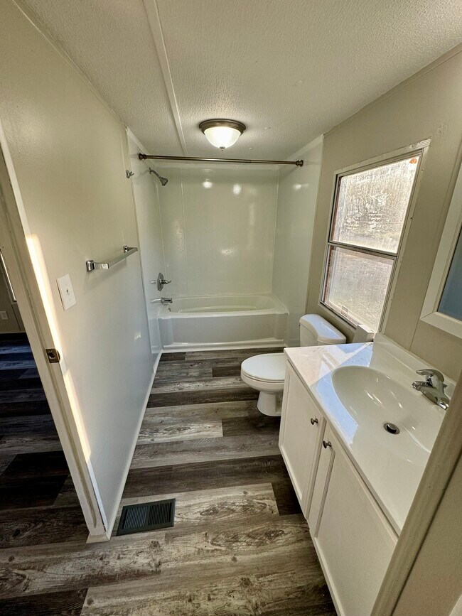 1057 Shiloh Rd N, York, SC 29745 - photo 7