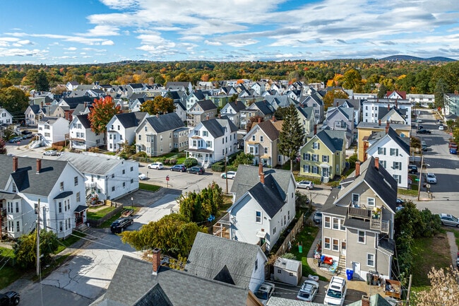 Most homes in Picataquog are two to three stories.