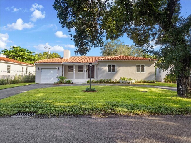 741 Palermo Ave, Coral Gables, FL 33134 - photo 2