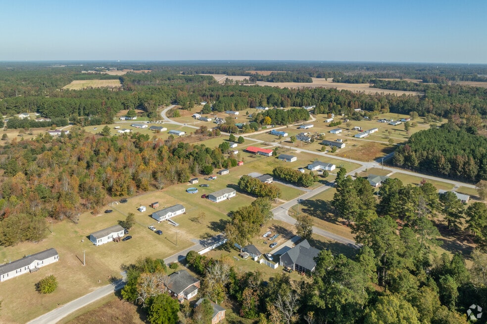 NH_Lydia_557637_112124_P2_DW_FINAL