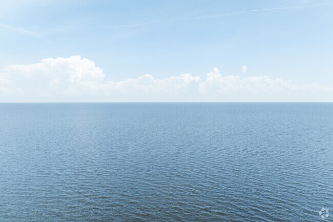 Stretching out from Madisonville’s edge, Lake Pontchartrain offers wide-open waters perfect for boating, fishing, and sunset watching.