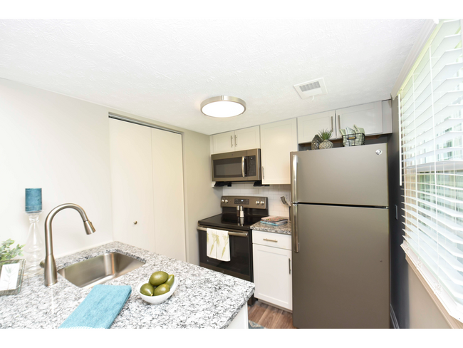 Sova, Louisville, KY 40245 - photo 7