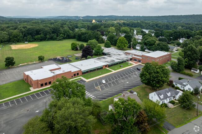 Franklin Elementary School is a well rated public school in Roxbury Township, NJ.