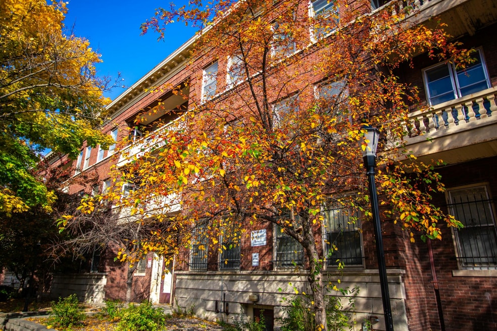 University Row, Milwaukee, WI 53233 - photo 1