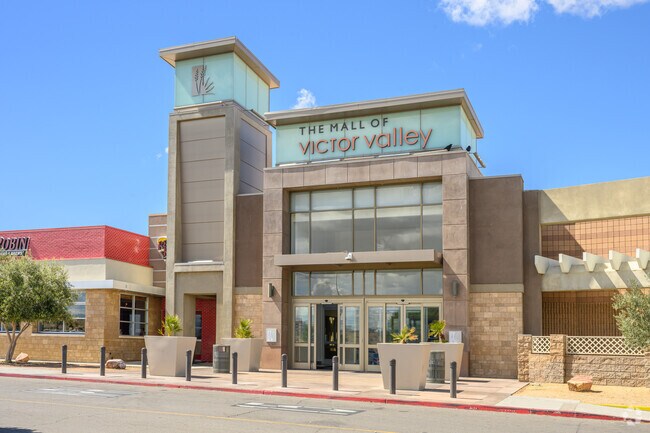 The Mall of Victor Valley offers dozens of major retailers just a few blocks away from Golden Arrow Ranchos.