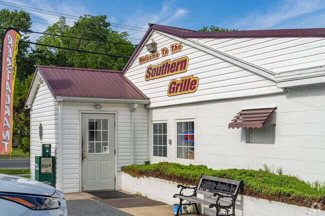 Southern Grille has been serving up Ellendale locals since the 1980's.