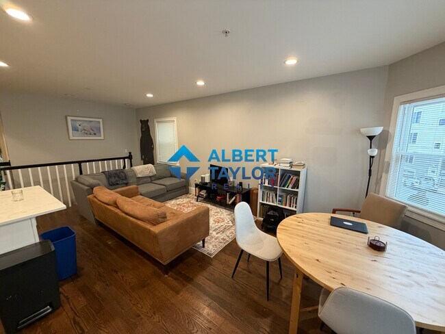 29 Darling St unit 1, Roxbury Crossing, MA 02120 - photo 3