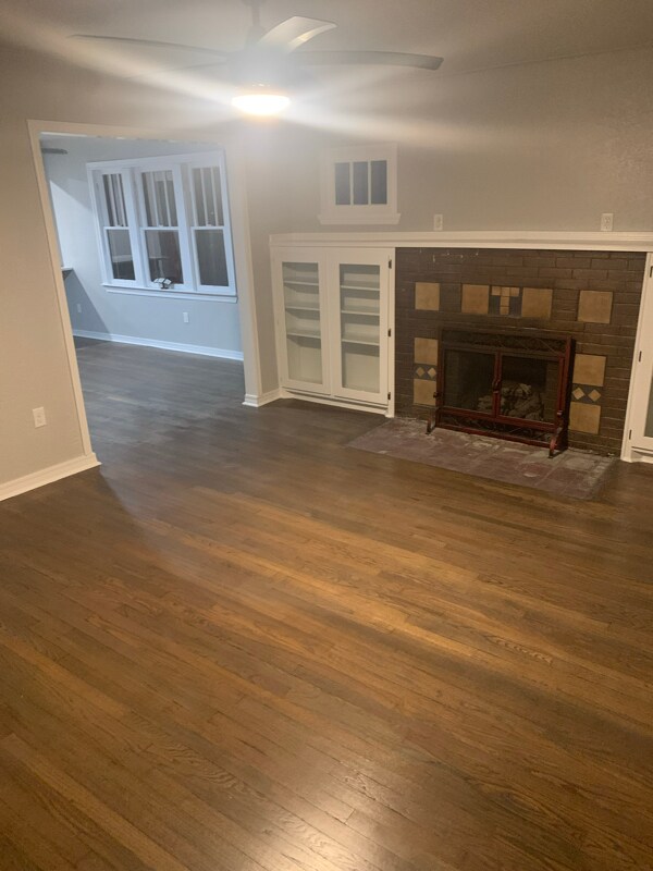 828 S 16th St, Chickasha, OK 73018 - photo 1