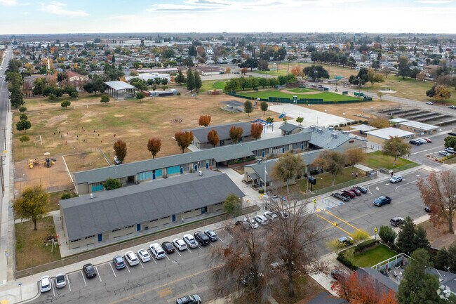 Woodrow Wilson Elementary School is situated in a quiet area of Selma.