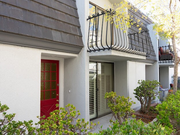 8115 Redlands St unit 8115 Redlands St., Playa Del Rey, CA 90293 - photo 1