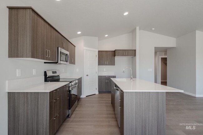 5526 S Donaway Ave, Meridian, ID 83642 - photo 6