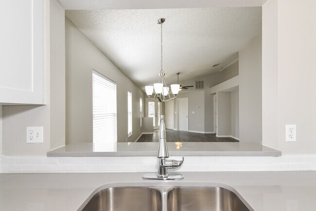 22649 St Thomas Cir, Lutz, FL 33549 - photo 4