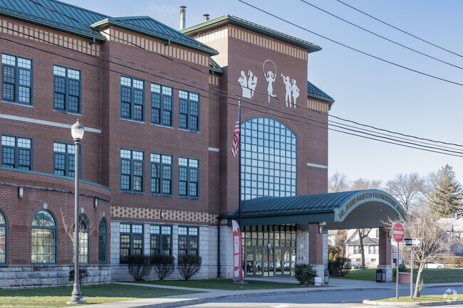 Dr J Grieco Elementary School in Englewood, NJ offers instruction from grades 1-2.