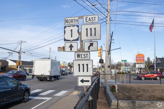 State Route 1 is conveniently located near South Biddeford.