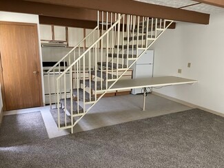 10 Danielle Dr Unit D, Newark, OH 43055