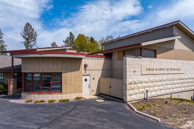 Torah Academy of Milwaukee is a private, all-girls, Jewish school located in River Edge.