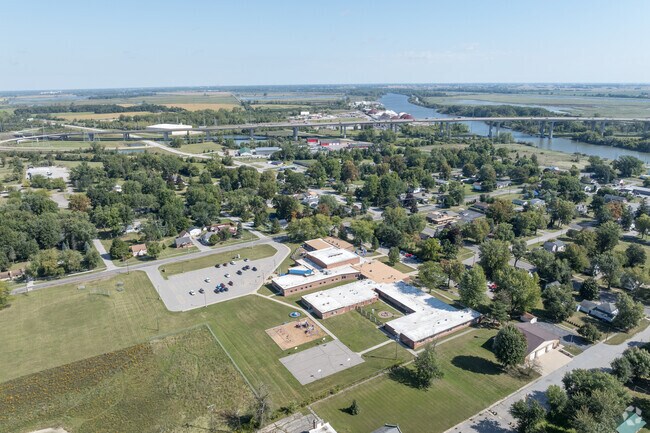 Zilwaukee Elementary School offers a variety of programs that challenge children.
