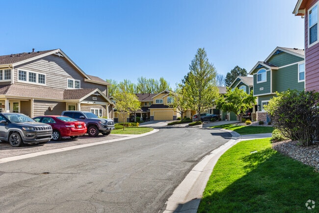 Some townhomes in the Stroh Ranch neighborhood exhibit pronounced craftsman influences.