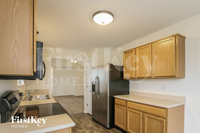 467 Vernon Place, Westfield, IN 46074 - photo 7