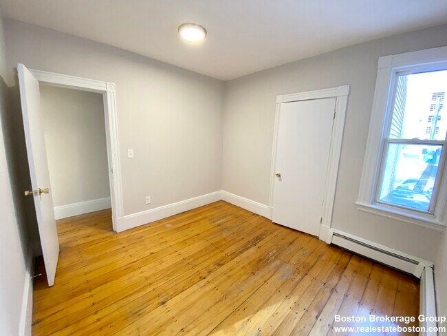 1574 Tremont St unit 2, Roxbury Crossing, MA 02120 - photo 6