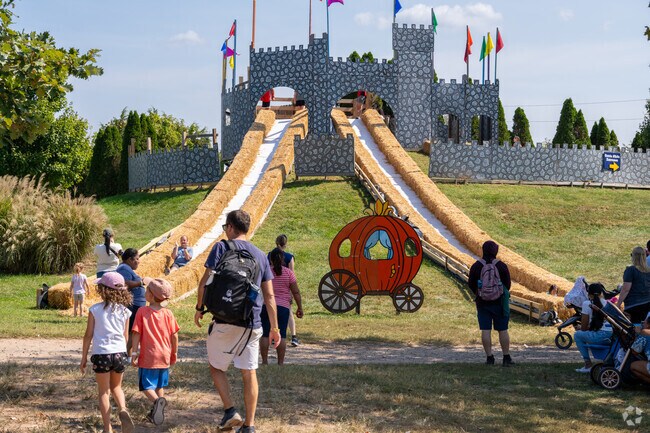 Cox Farms Fall Festival provides a day of fun for the whole family in Chantilly.