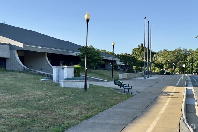 Garrisonville Elementary School serves the community of Stafford.