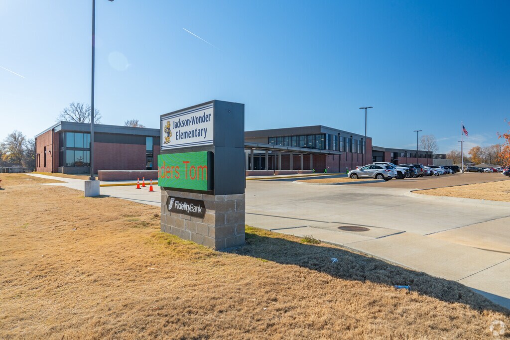 Jackson-Wonder Elementary is a public Elementary School in West Memphis, Arkansas.