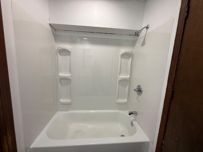 1330 I St unit 1330 I St Apt E, Bedford, IN 47421 - photo 6