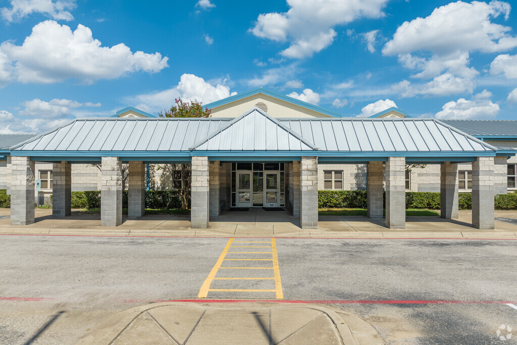 Giddens Elementary School has a positive learning community in Cedar Park.