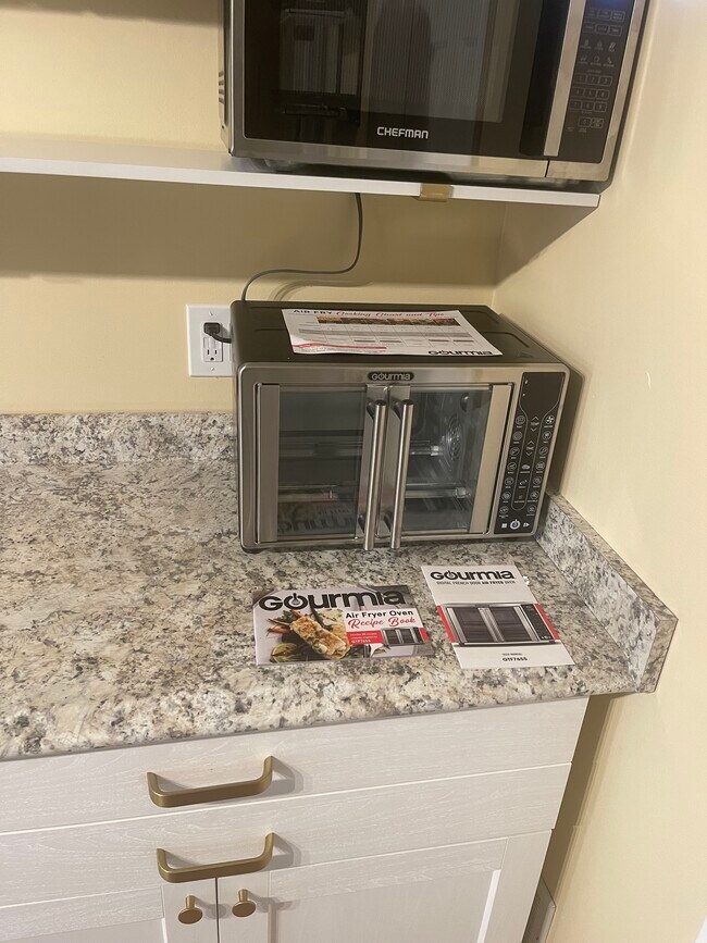 3904 Everest Ln N unit Basement Suite 1br, Plymouth, MN 55446 - photo 7