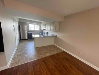 524 Calhoun St Unit 21/5, Radford, VA 24141