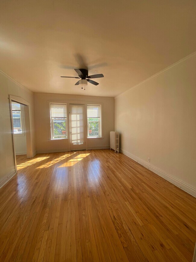 6332 N Magnolia Ave unit 3W, Chicago, IL 60660 - photo 7