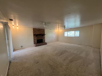 1718 Truman St NE, Albuquerque, NM 87110