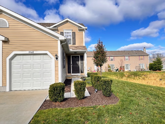 33168 Beverly Ln, Avon Lake, OH 44012 - photo 2