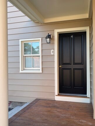 528 Chapel St Unit Apartment C, New Haven, CT 06511