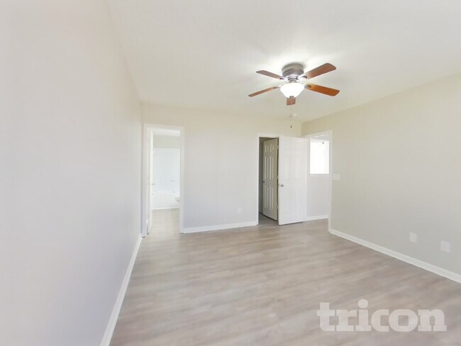 3428 Nevin Brook Rd, Charlotte, NC 28269 - photo 7