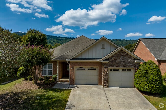 One-story brick homes are a common sight in the Hampton Cove neighborhood.