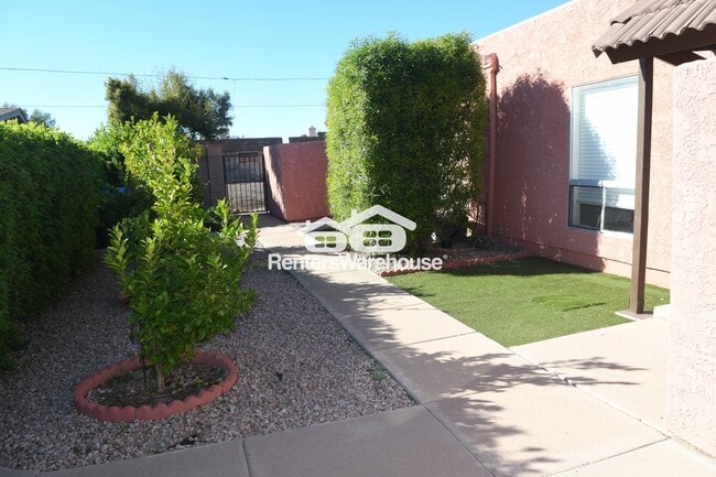 18034 N 41st St, Phoenix, AZ 85032 - photo 3