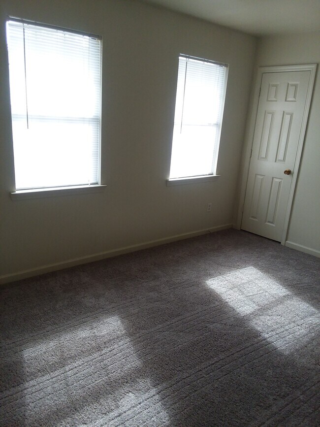 Pine Woods Apartments - West Blocton, AL, West Blocton, AL 35184 - photo 6