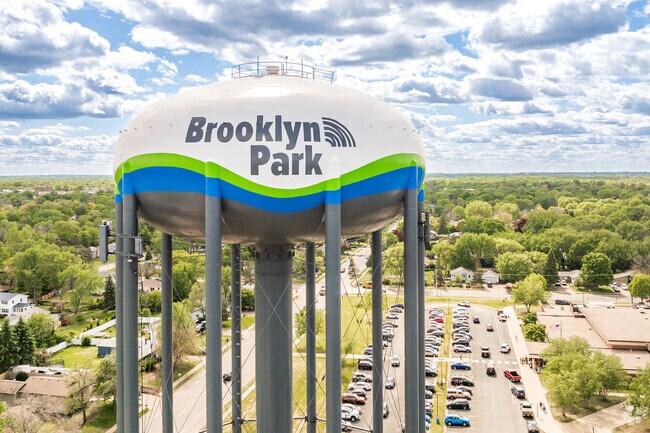 Palmer Lake is located in Brooklyn Park, a northern suburb of Minneapolis.