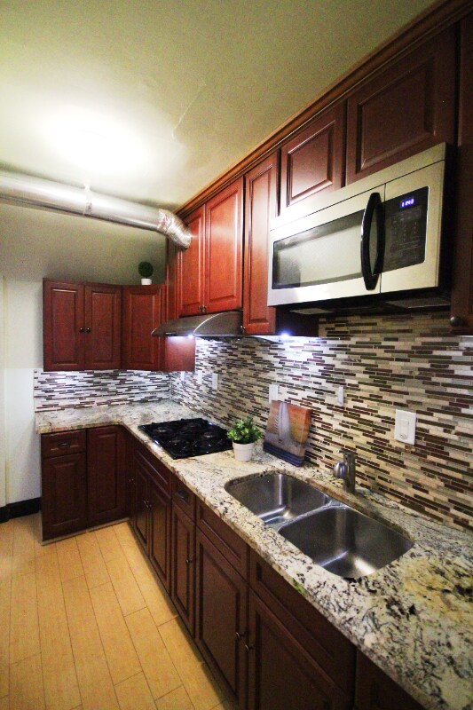 4417 Sansom St, Philadelphia, PA 19104